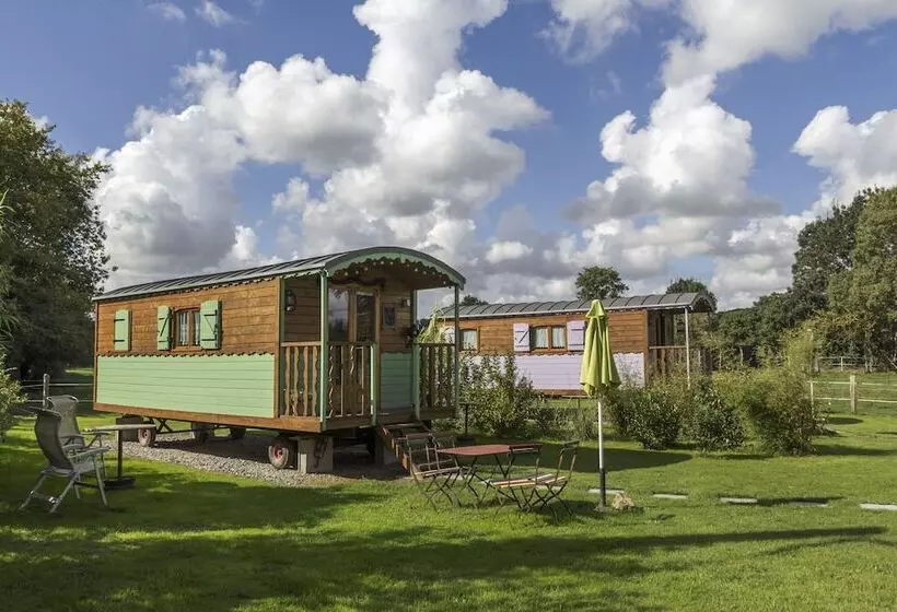 ペンション Les Roulottes De La Brauderie