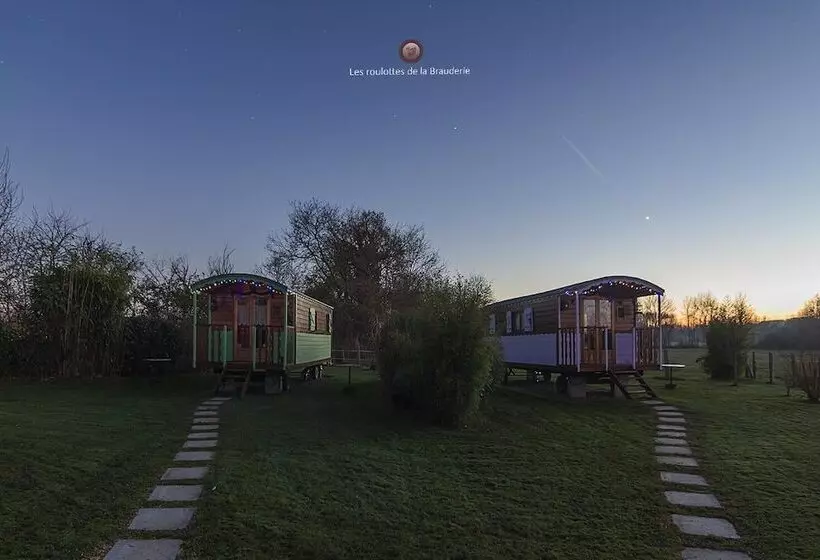 ペンション Les Roulottes De La Brauderie