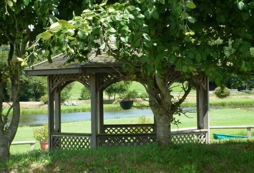 Majatalo Logis Le Manoir De La Foulerie