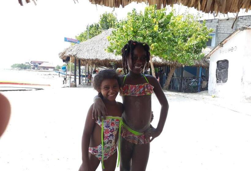 펜션 Milimar Hostal