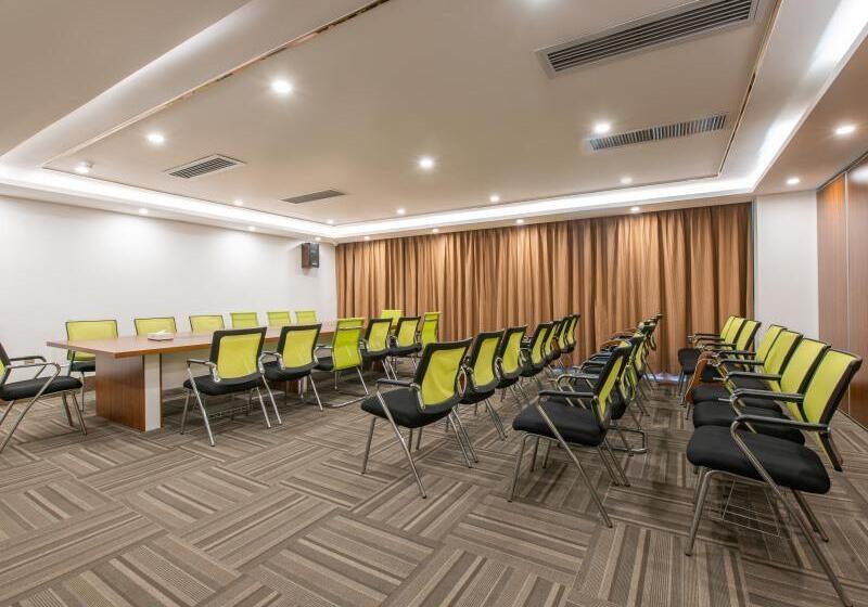 Otel Greentree Inn Zhongshan Fusha Town