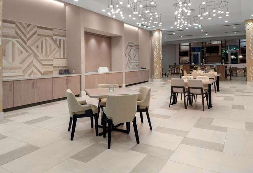 Отель Hilton Garden Inn Ocala Downtown