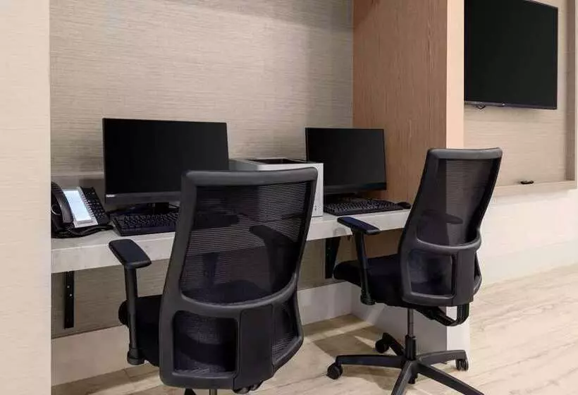 Hotelli Hilton Garden Inn Ocala Downtown