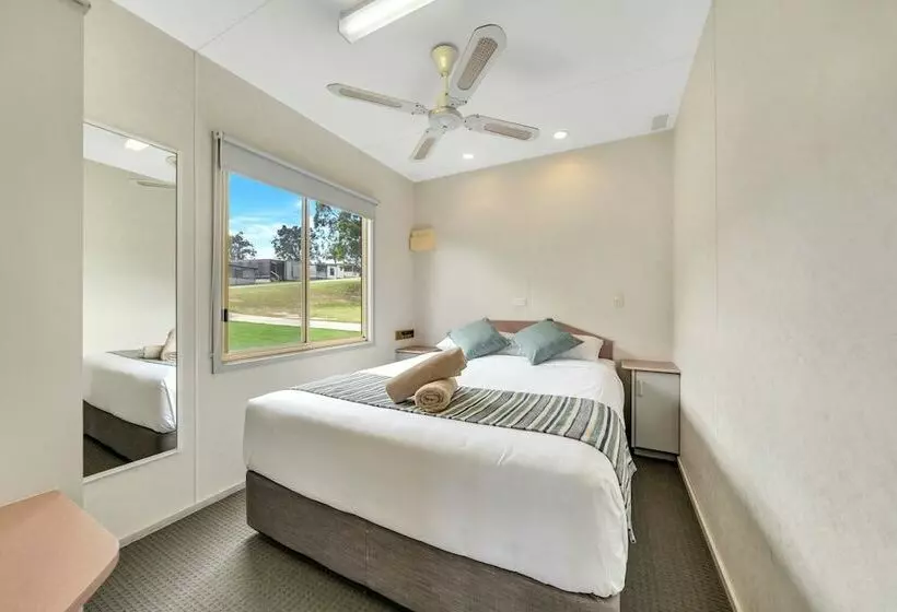 Hotelli Ingenia Holidays Ocean Lake