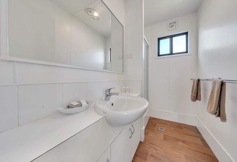 ホテル Ingenia Holidays Ocean Lake