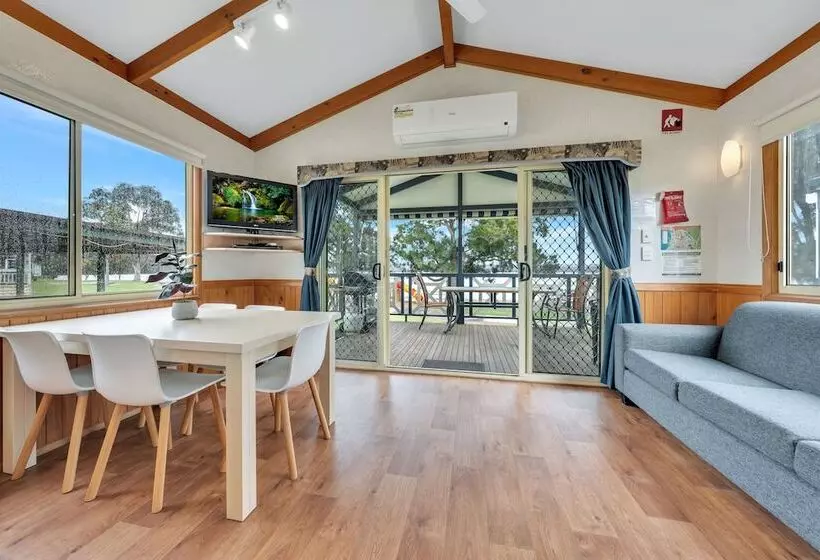 Hotelli Ingenia Holidays Ocean Lake