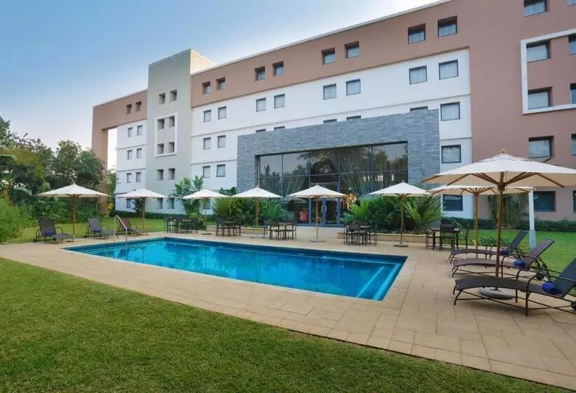 هتل Stayeasy Rustenburg