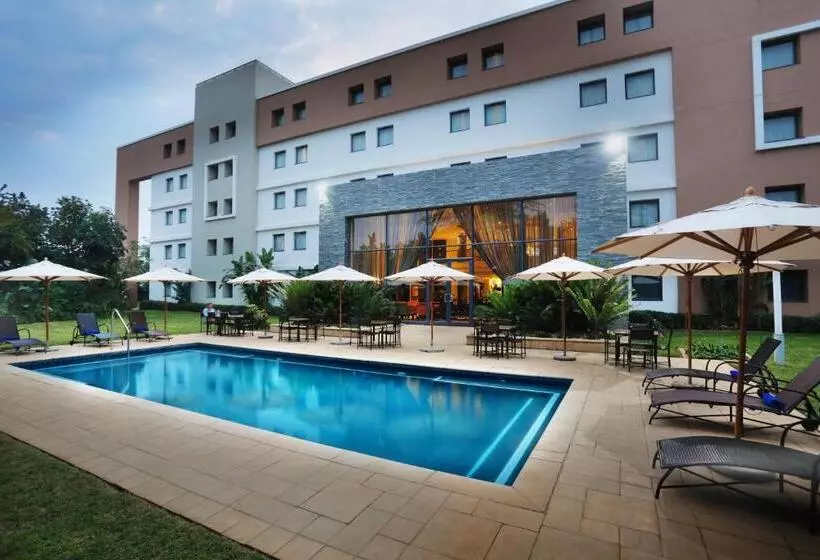 هتل Stayeasy Rustenburg