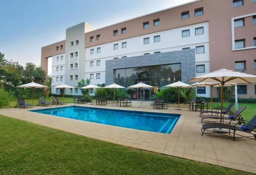 هتل Stayeasy Rustenburg