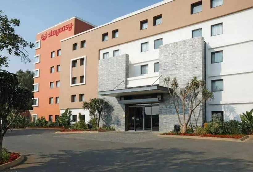 هتل Stayeasy Rustenburg