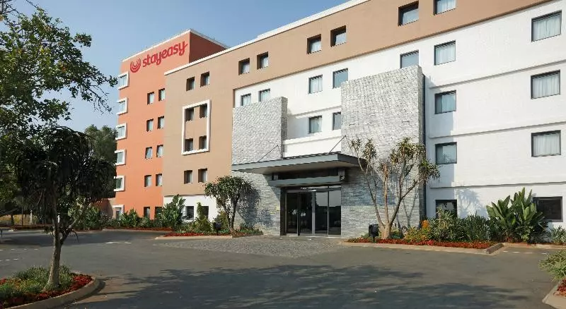 هتل Stayeasy Rustenburg