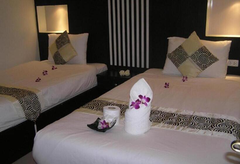 Отель The Impress Khonkaen