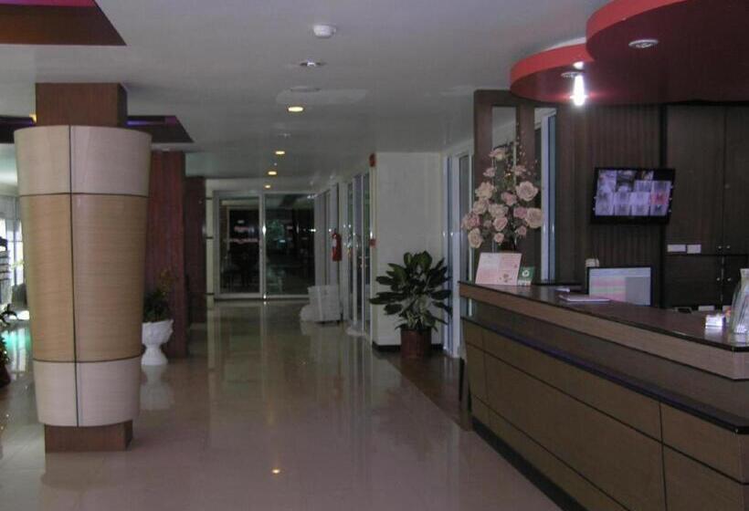 Отель The Impress Khonkaen