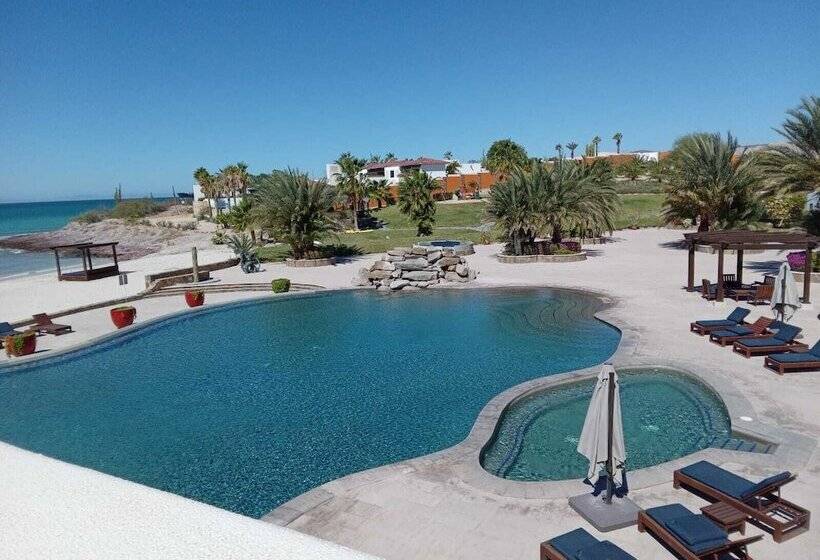 Playa De La Paz Condominiums