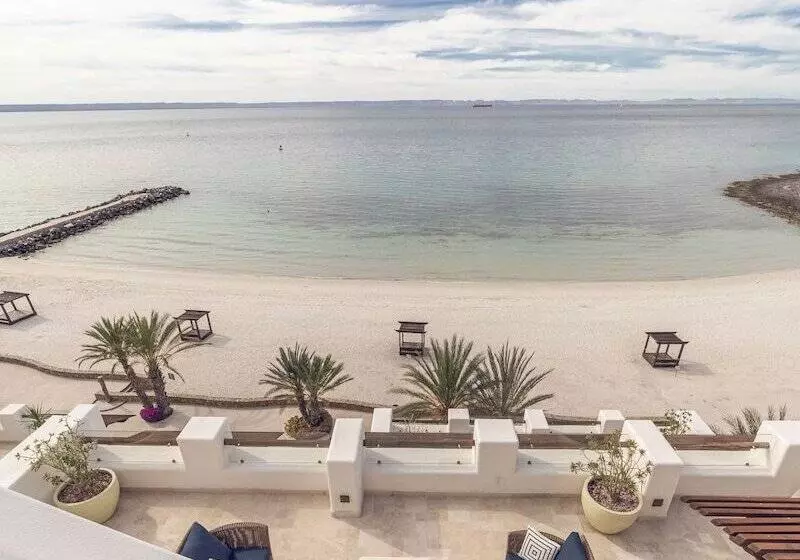 Playa De La Paz Condominiums