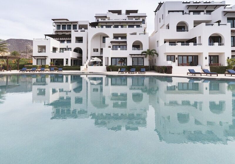 Playa De La Paz Condominiums