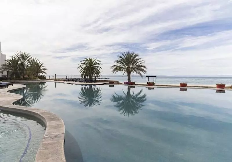 Playa De La Paz Condominiums