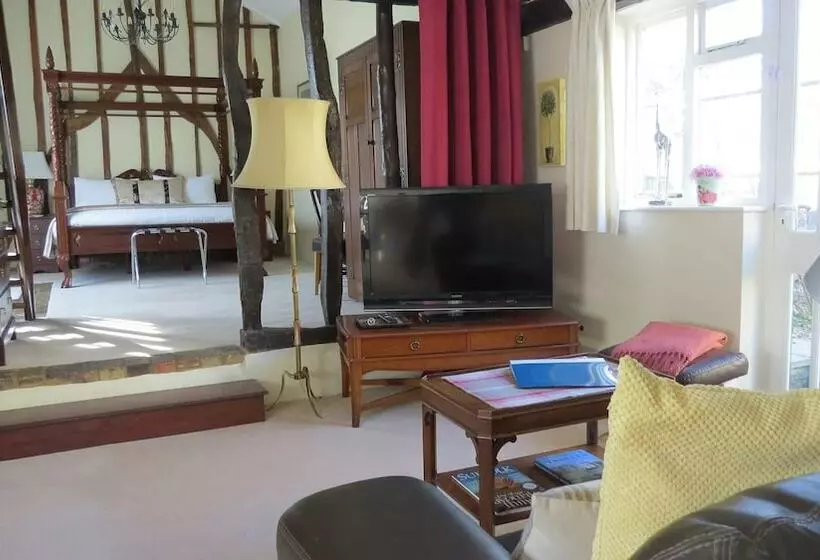 Aamiaismajoitus (B&B) Greyhound Cottage