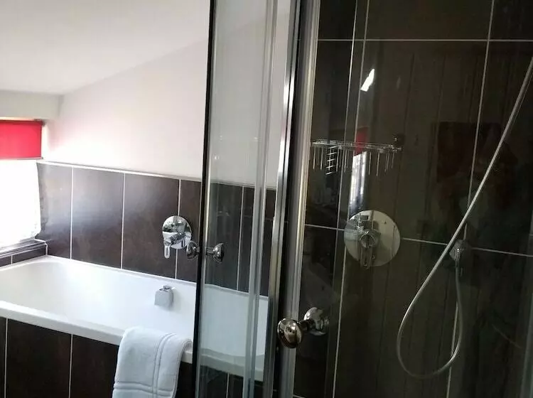 Aamiaismajoitus (B&B) Greyhound Cottage