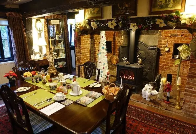 Aamiaismajoitus (B&B) Greyhound Cottage