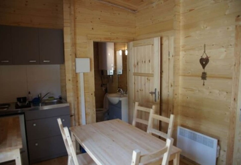 בית מלון כפרי Camping Le Vallon