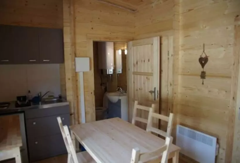 Hotelli Camping Le Vallon