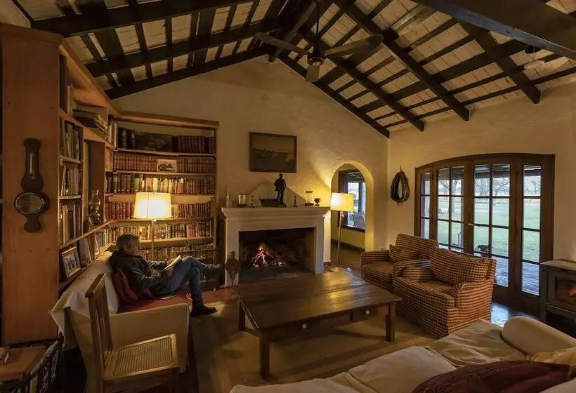 Hotelli Estancia Los Patos