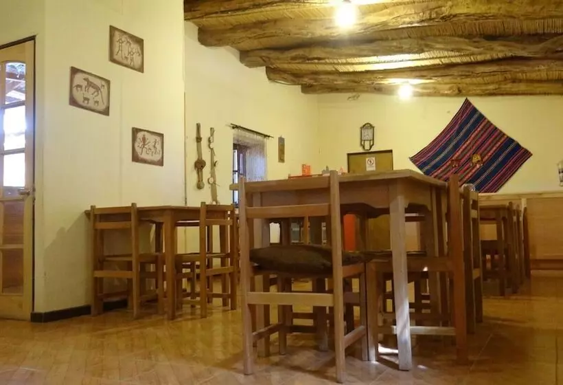 Inti & Killa Hostal