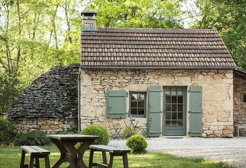 פנסיון Aux Couleurs D Esteil