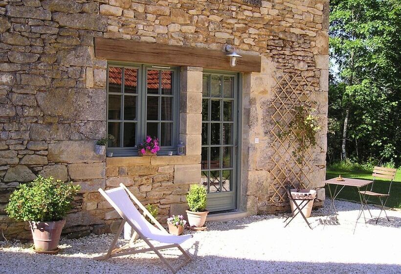 פנסיון Aux Couleurs D Esteil