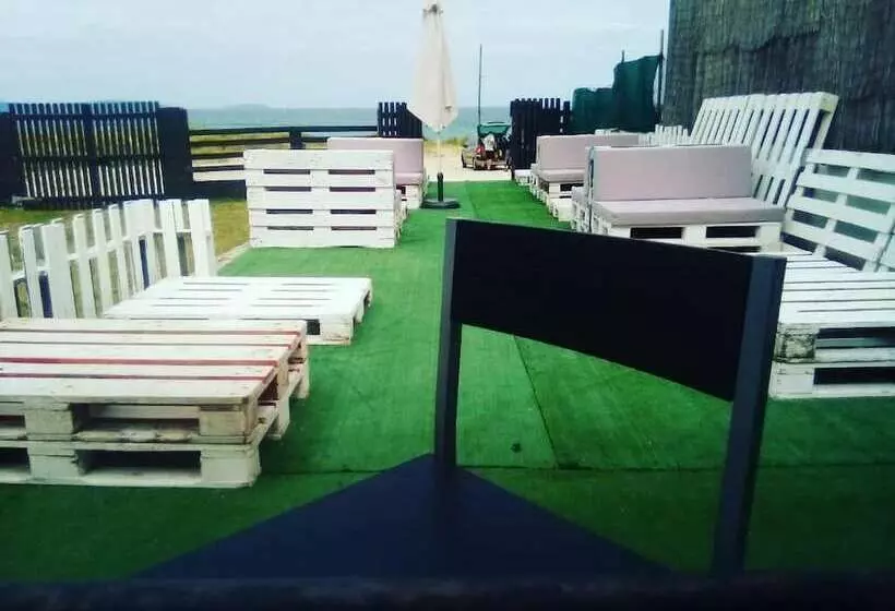 Escuela De Surf Y Hostel Baldaio