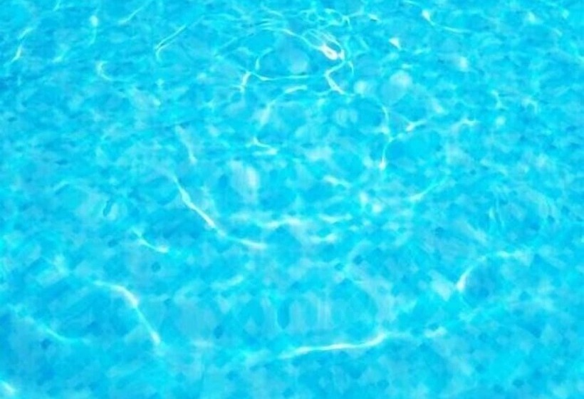 Escuela De Surf Y Hostel Baldaio