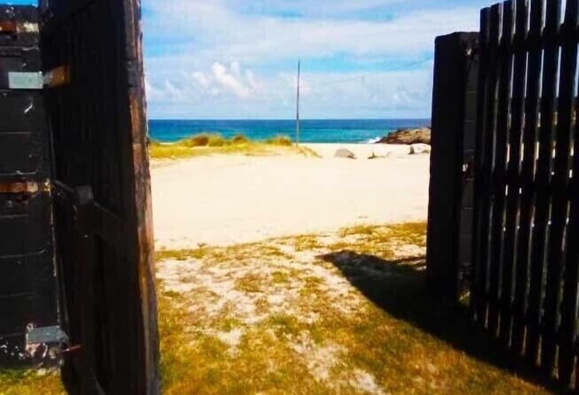 Escuela De Surf Y Hostel Baldaio