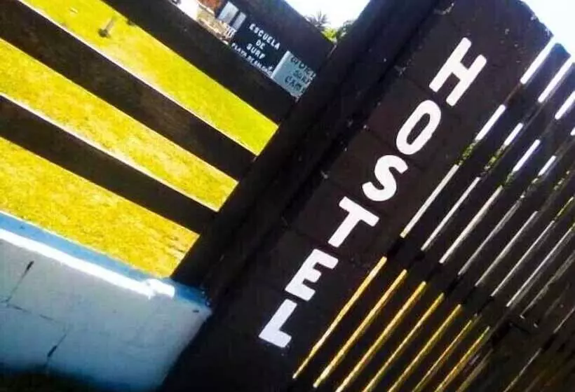 Escuela De Surf Y Hostel Baldaio