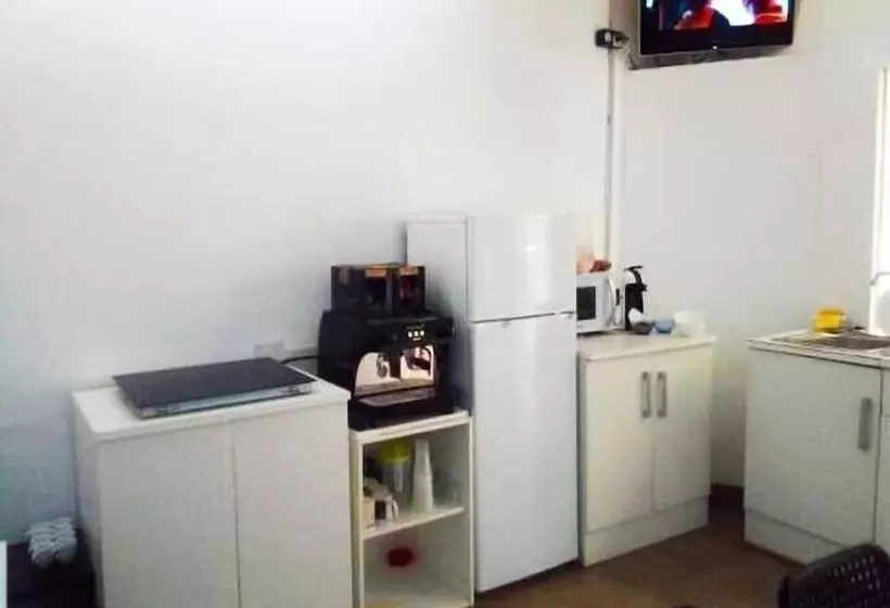 Escuela De Surf Y Hostel Baldaio