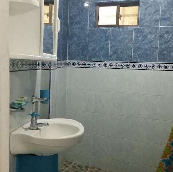 مسافرخانه Posada Cocos Place