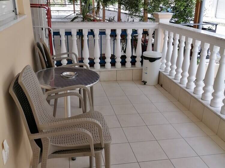 בית מלון כפרי Exarhos