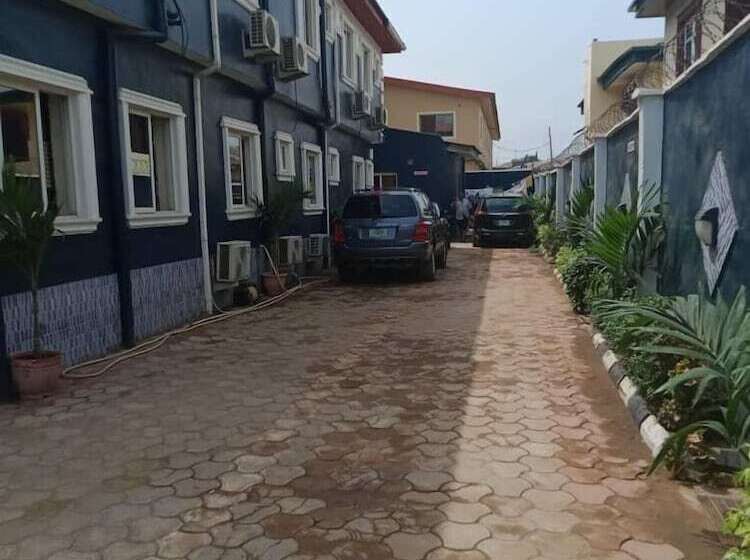 هتل Jemadex Kings