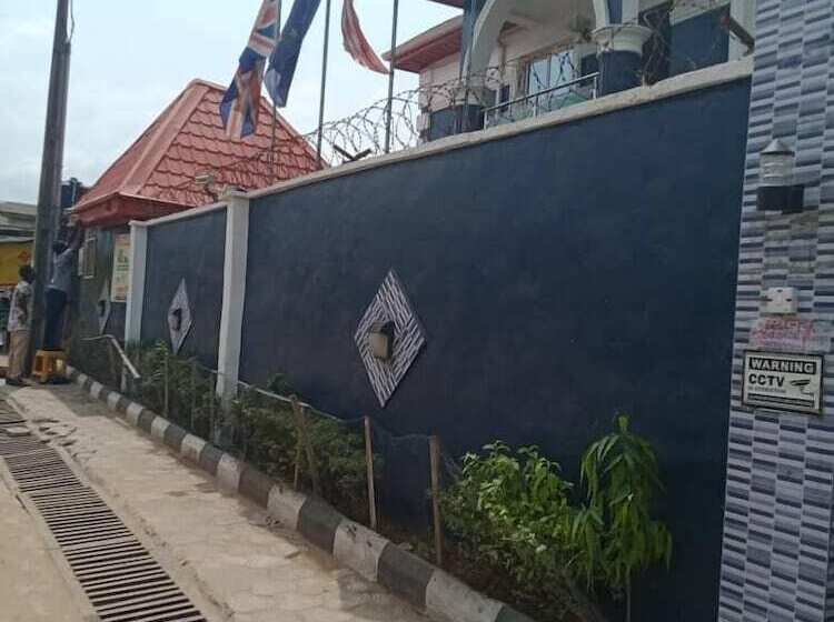 هتل Jemadex Kings