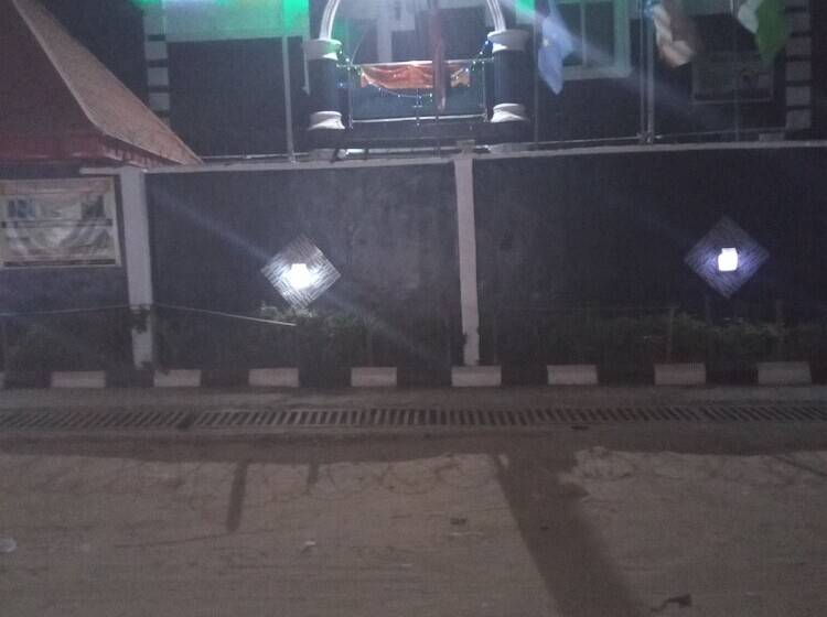 هتل Jemadex Kings