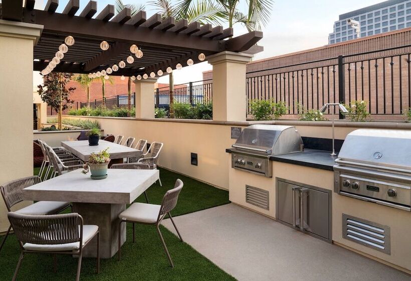 هتل Residence Inn Los Angeles Glendale