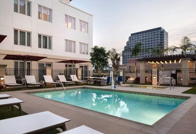 Hotelli Residence Inn Los Angeles Glendale