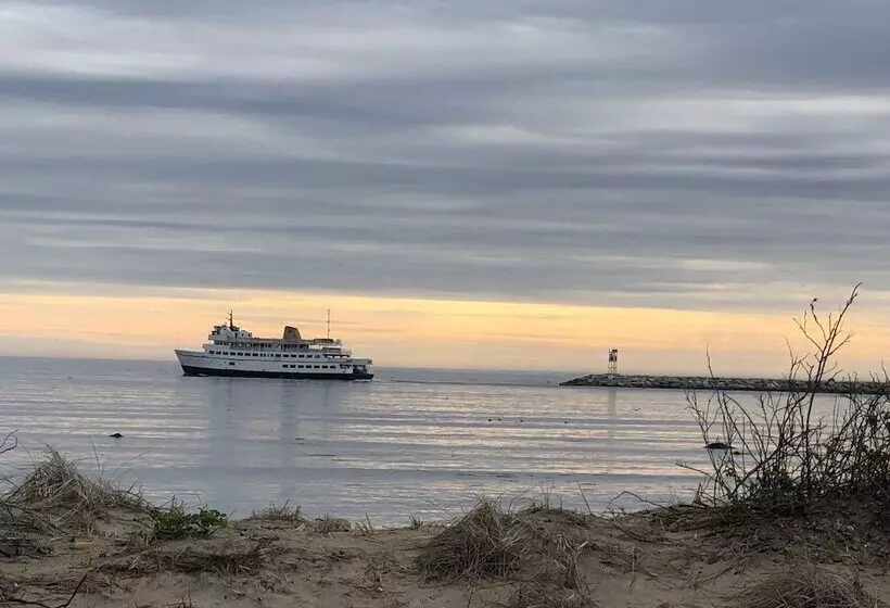 ホテル Water Street Inn