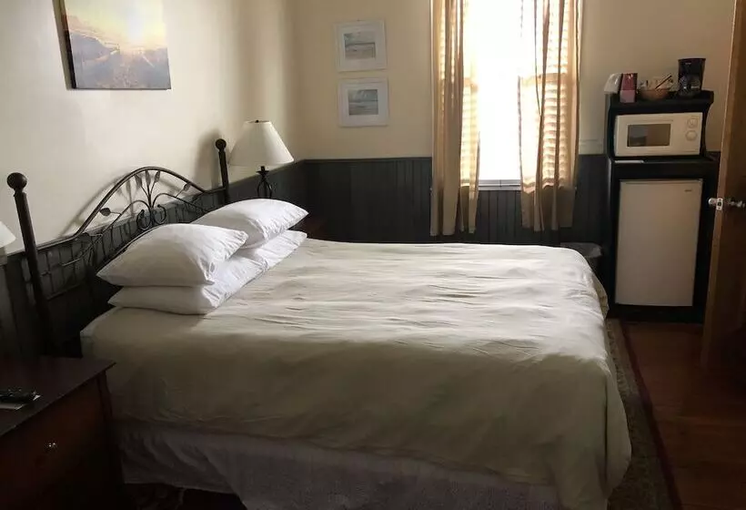 ホテル Water Street Inn