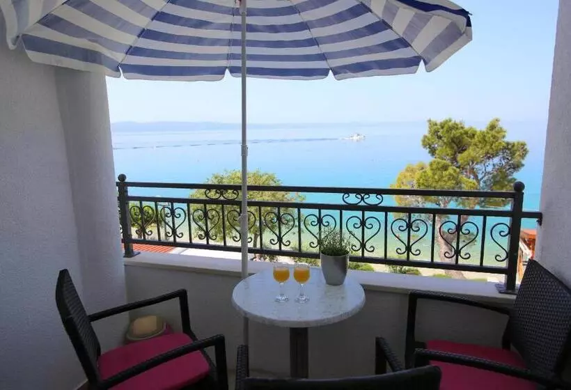 Majatalo Apartmani Daša Tučepi