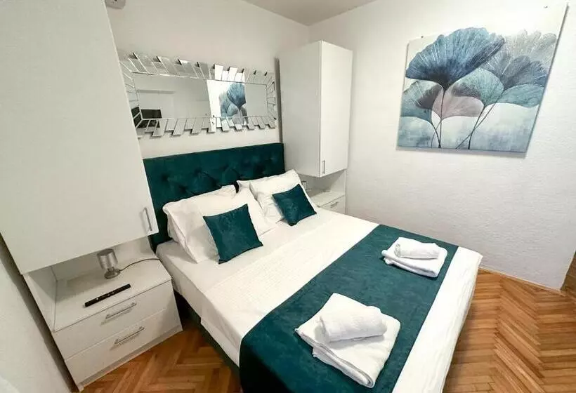 Majatalo Apartmani Daša Tučepi