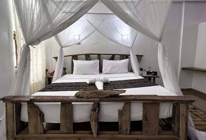 膳宿费 Zanzi House