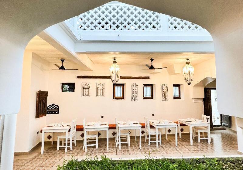 膳宿费 Zanzi House