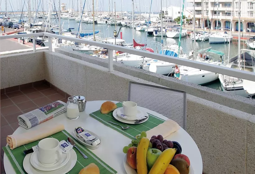 Apartamentos Marina Almerimar