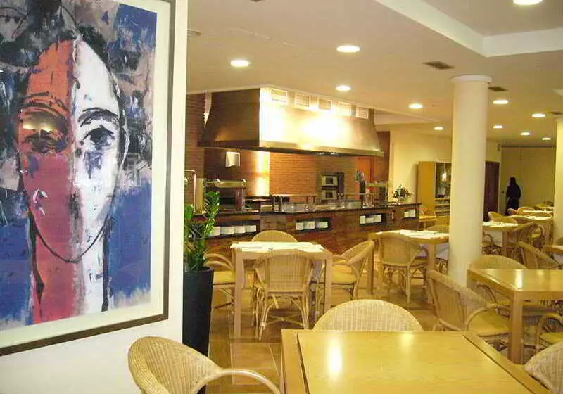 בית מלון כפרי Agh Canet